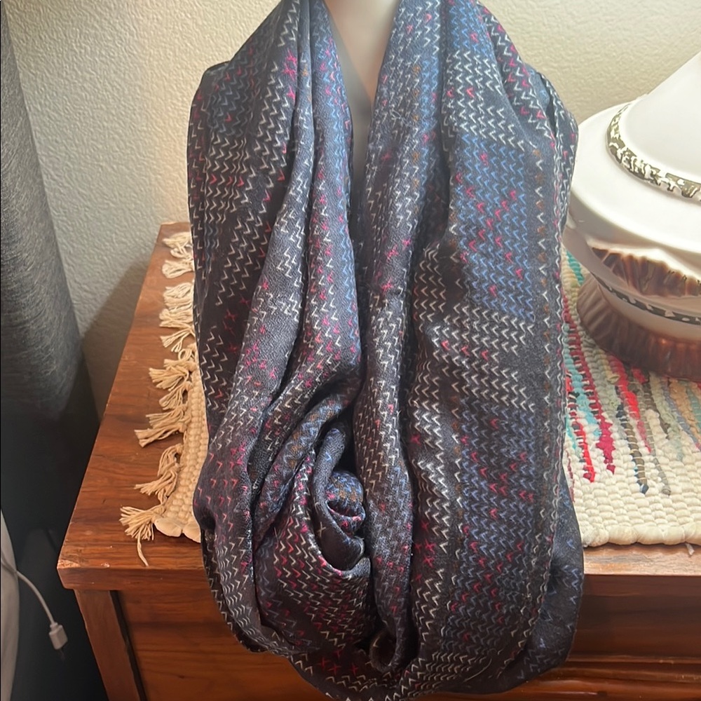 Mudd Black and Burgundy Geometric Infinity Scarf
